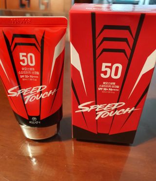 약손명가코스메틱 에오스보떼 스피드터치 선크림 50ml — 5점을 준 리뷰어가 2021년 8월 올린 사용 사진