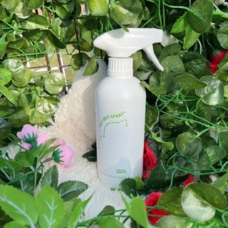 [푸푸몬스터](선물세트) 비건 펫 데오 스프레이(탈취제) 500ml (유향/무향 택 1)+산책 물통+메시지카드 — 5점을 준 리뷰어가 2022년 8월 올린 사용 사진