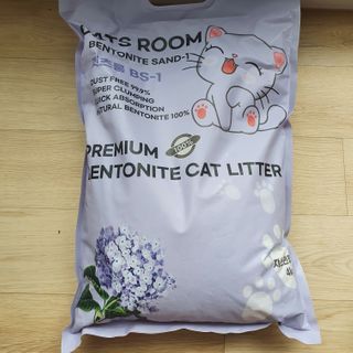 겟플렉스 켓플렉스 캣츠룸BS-1 고양이모래 4kg — 5점을 준 리뷰어가 2021년 2월 올린 사용 사진