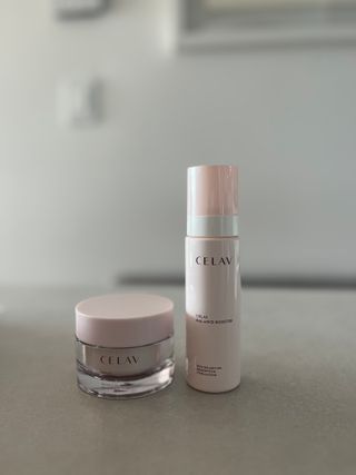 프리마인 바르기만 하면 철벽 스킨케어+24시간 마스크팩 효과. 셀라브 리제너레이팅 시스템 부스터+크림 세트 — 4.5점을 준 리뷰어가 2023년 4월 올린 사용 사진