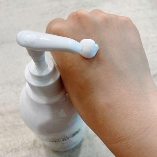 [닥터문] 프리미엄 알로에베라 선크림 500ml — 5점을 준 리뷰어가 2022년 6월 올린 사용 사진