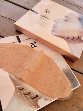 아이디플라코스메틱 아이디 페이스핏 마이너스 밴드 v2 — 5점을 준 리뷰어가 2022년 5월 올린 사용 사진