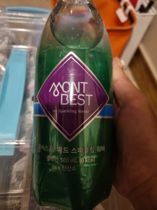 몽베스트 Montbest with Sparkling water Plain 20병 — 5점을 준 리뷰어가 2022년 7월 올린 사용 사진