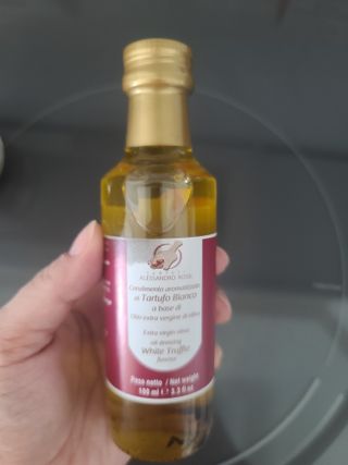[딜리셔스코드] 타르투피 알레산드로 로시 트러플 소금 100g +트러플 오일 100ml set — 3점을 준 리뷰어가 2022년 6월 올린 사용 사진