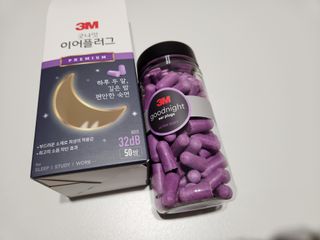 3M 소음방지 수면 귀마개 굿나잇 이어플러그 오렌지/퍼플 50쌍 — 5점을 준 리뷰어가 2023년 7월 올린 사용 사진