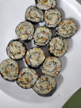 해풀잎 누구나 김밥*1ea [(혼합야채 35g *1ea,  김밥김 (5g, 5ea),  양념간장 (6g, 5ea), 참기름(5g, 2ea)] — 4.5점을 준 리뷰어가 2022년 7월 올린 사용 사진