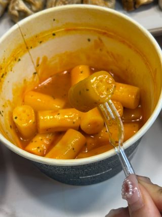 프리 [요리궁리] 타입 B (매콤,치즈,매콤까르보) 꽃떡볶이 6개입 세트 — 5점을 준 리뷰어가 2025년 2월 올린 사용 사진