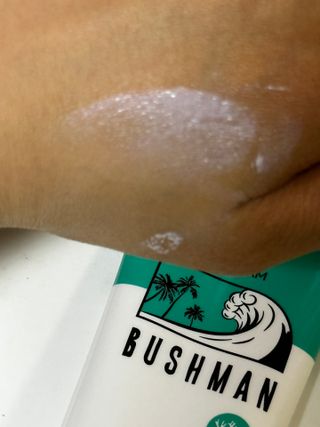 부쉬맨 워터프루프 프로 선크림 50g SPF50+ PA++++ — 5점을 준 리뷰어가 2023년 4월 올린 사용 사진
