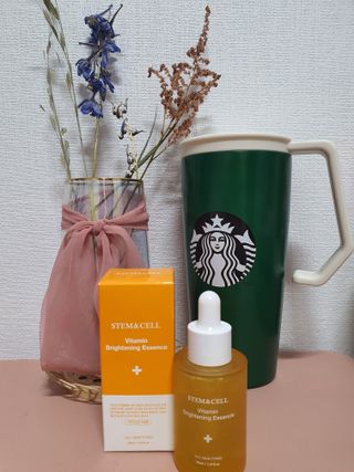 체르엠 스템앤셀 비타민 브라이트닝 에센스 30ml 1개 — 5점을 준 리뷰어가 2021년 12월 올린 사용 사진