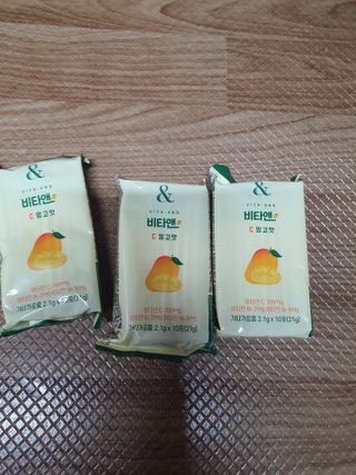 비타앤C 레몬맛, 망고맛 — 1점을 준 리뷰어가 2021년 6월 올린 사용 사진