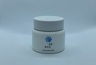 AYU25[아유트웬티파이브]다마스크로즈워터 베이스 천연 수분 촉촉 크림 — 4점을 준 리뷰어가 2021년 4월 올린 사용 사진