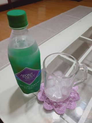 몽베스트 Montbest with Sparkling water Plain 20병 — 4.5점을 준 리뷰어가 2021년 11월 올린 사용 사진