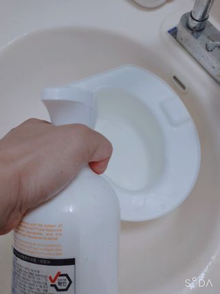 에티튜드 천연 욕실 클리너 시트러스제스트 향 (800ml) — 5점을 준 리뷰어가 2022년 9월 올린 사용 사진