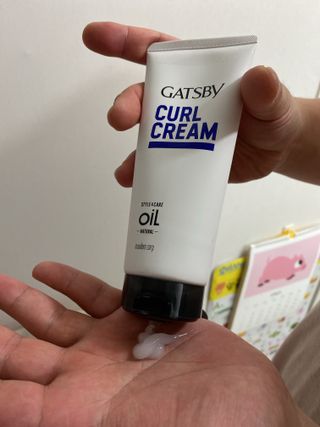 [갸스비] 곱슬 머리부터 파마까지 남자의 컬을 위한 갸스비 컬크림 — 5점을 준 리뷰어가 2021년 5월 올린 사용 사진