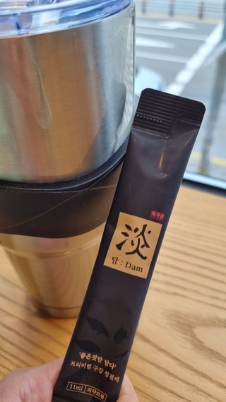 담소은 자극없는 무알콜 휴대용 한방가글 스틱 가글담 — 5점을 준 리뷰어가 2022년 10월 올린 사용 사진