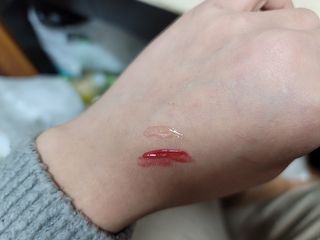 [블랙루즈]하프앤하프틴트 10종 中 택1+랜덤1 — 5점을 준 리뷰어가 2021년 2월 올린 사용 사진