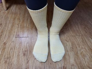 [사이즈가 있는 양말 필로이] 여자 트레킹 양말 3족 세트【 S, M, L 】3가지 사이즈_컬러 별로 1족씩 — 4점을 준 리뷰어가 2022년 9월 올린 사용 사진