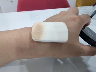 이든미네랄 비건 프레스드 파우더 팩트 — 5점을 준 리뷰어가 2022년 5월 올린 사용 사진