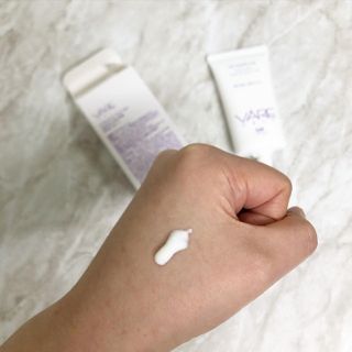 바르셀 톤업 무기자차 자외선차단제 순한 선크림 인텐시브 선 젠 50ml — 5점을 준 리뷰어가 2021년 11월 올린 사용 사진