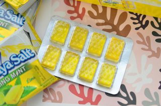 마요라 히말라야 솔트 캔디 2종-페퍼민트 맛, 라임민트 맛 — 5점을 준 리뷰어가 2023년 1월 올린 사용 사진