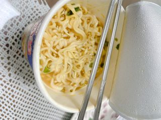 NISSIN 닛신 컵누들  4종 - 씨푸드오리지날, 씨푸드 스파이시, 씨푸드 커리, 씨푸드 XO소스 — 4점을 준 리뷰어가 2022년 1월 올린 사용 사진