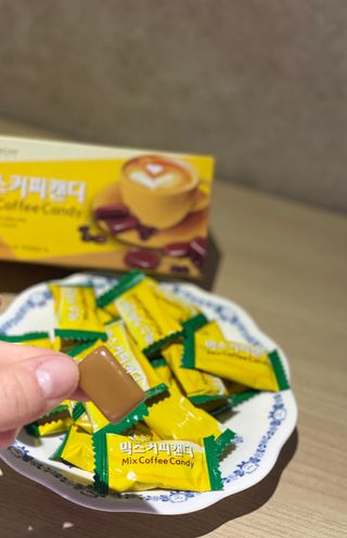 (주) 피치코리아 믹스커피캔디76g x2개입 — 5점을 준 리뷰어가 2022년 11월 올린 사용 사진