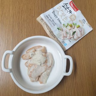 굽네몰 [굽네] 소스가 맛있는 닭가슴살 슬라이스 4종 — 4점을 준 리뷰어가 2021년 5월 올린 사용 사진