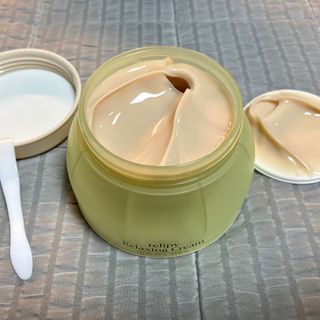 카오리온코스메틱스 사카로미세스와 시카의 만남        릴리피 릴렉싱 크림 진정한 탄력을 경험해보세요 — 4점을 준 리뷰어가 2021년 7월 올린 사용 사진