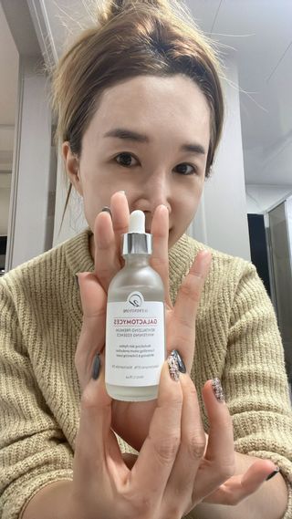오투에니원 갈락토미세스 리바이탈라이징 프리미엄 화이트닝 에센스 50ml — 5점을 준 리뷰어가 2022년 12월 올린 사용 사진