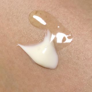 mom e 맘이 내추럴 베이비 케어 크림+바디오일 — 3점을 준 리뷰어가 2021년 1월 올린 사용 사진