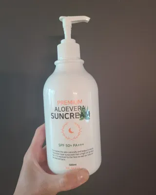 [닥터문] 프리미엄 알로에베라 선크림 500ml — 5점을 준 리뷰어가 2022년 7월 올린 사용 사진