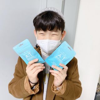 입 냄새 완화에 도움을 주는 에티켓 캔디 앳캔디 스트롱민트 — 5점을 준 리뷰어가 2021년 2월 올린 사용 사진