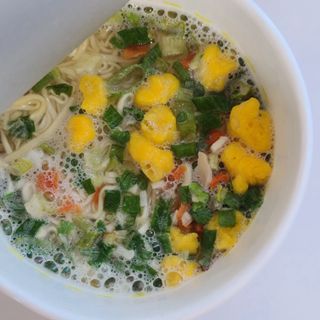 NISSIN 닛신 컵누들  4종 - 씨푸드오리지날, 씨푸드 스파이시, 씨푸드 커리, 씨푸드 XO소스 — 5점을 준 리뷰어가 2021년 12월 올린 사용 사진