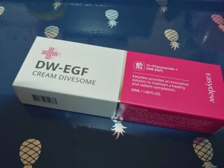이지듀 DW-EGF 크림 다이브좀_콜라겐이 쏙쏙, 탄력피부로 다이빙 — 3.5점을 준 리뷰어가 2021년 2월 올린 사용 사진