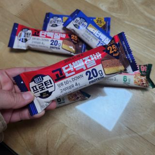 이지프로틴바 3종x각 2ea (고단백질바, 멀티단백질바, 식물성단백질바) — 5점을 준 리뷰어가 2024년 3월 올린 사용 사진