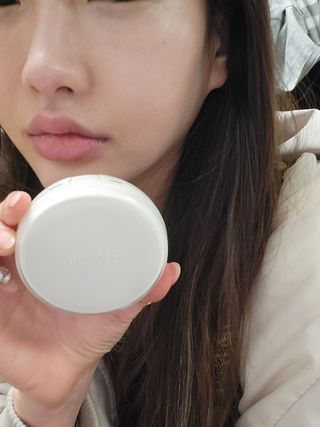 세렌디뷰티 퍼펙트 에어리 래디언스 쿠션 — 5점을 준 리뷰어가 2022년 1월 올린 사용 사진
