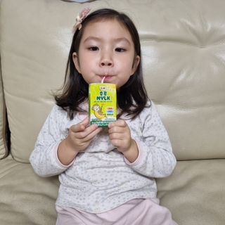 돌 Dole 후룻Mylk 바나나 135ml X32입 X1박스 — 4점을 준 리뷰어가 2022년 10월 올린 사용 사진
