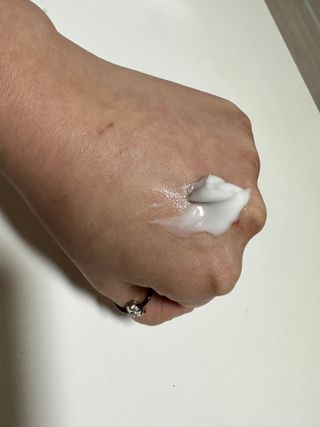 비프리코스메틱 뉴 프레쉬 크림 80ml — 5점을 준 리뷰어가 2023년 2월 올린 사용 사진