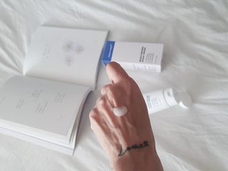 더마포레스트 모이스처라이징 아쿠아크림 / 수분크림 히알루론산 펩타이드 보습 미백 주름개선 — 5점을 준 리뷰어가 2021년 6월 올린 사용 사진