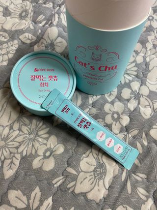 페페로니 잘 먹는 캣츄 - 원양선 참치 24개입 — 5점을 준 리뷰어가 2021년 7월 올린 사용 사진