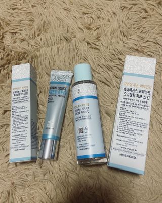 조아산코스메틱 승비 에센스 프리아포 오리엔탈 허브 크림 + 승비 에센스 프리아포 오리엔탈 허브 스킨 SET — 5점을 준 리뷰어가 2021년 11월 올린 사용 사진