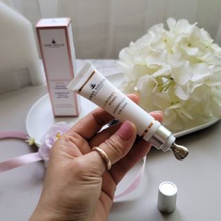 산수시 일루미네이팅 펄 영양 다크서클 스틱 아이 크림 케어 15ml — 5점을 준 리뷰어가 2021년 6월 올린 사용 사진