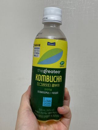 더그레잇티 콤부차 [매일유업] 더그레잇티 44kcal 콤부차 300ml *12개입 (오리지널 6개+베리리치 6개) — 5점을 준 리뷰어가 2023년 7월 올린 사용 사진