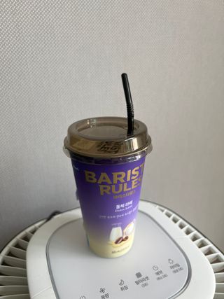 바리스타룰스 돌체 라떼 — 5점을 준 리뷰어가 2023년 4월 올린 사용 사진
