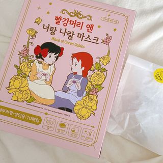 [숨그림]  덴탈마스크 짱구 우리아이 그리고 내가 쓰는 믿을수있는 케릭터 마스크  16종 — 5점을 준 리뷰어가 2021년 10월 올린 사용 사진