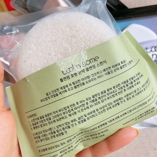[툴앤썸] 메이크업 브러시로 바르고 호빵 스펀지로 클렌징하는 A-Z 뷰티툴 5종 — 3점을 준 리뷰어가 2021년 1월 올린 사용 사진