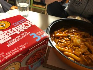 한성기업 무볼레 닭떡볶이+해물떡볶이 2종 세트 — 5점을 준 리뷰어가 2021년 10월 올린 사용 사진