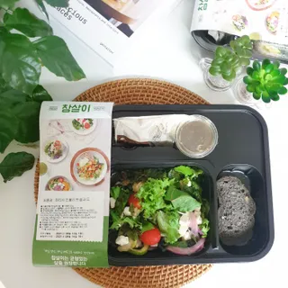 참살이도시락 작심삼일 샐러드도시락 3개 맛보기 새벽배송 또는 택배배송 — 5점을 준 리뷰어가 2021년 8월 올린 사용 사진