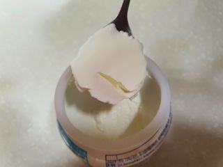 매일바이오 그릭요거트 오리지널 플레인 4개, 로스터리 커피믹스 4개 — 2점을 준 리뷰어가 2021년 12월 올린 사용 사진