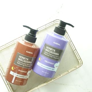 쿤달 [KUNDAL 공식] 프리미엄 헤어 케어 스페셜 세트 샴푸 500ml &amp; 트리트먼트 500ml — 5점을 준 리뷰어가 2021년 3월 올린 사용 사진